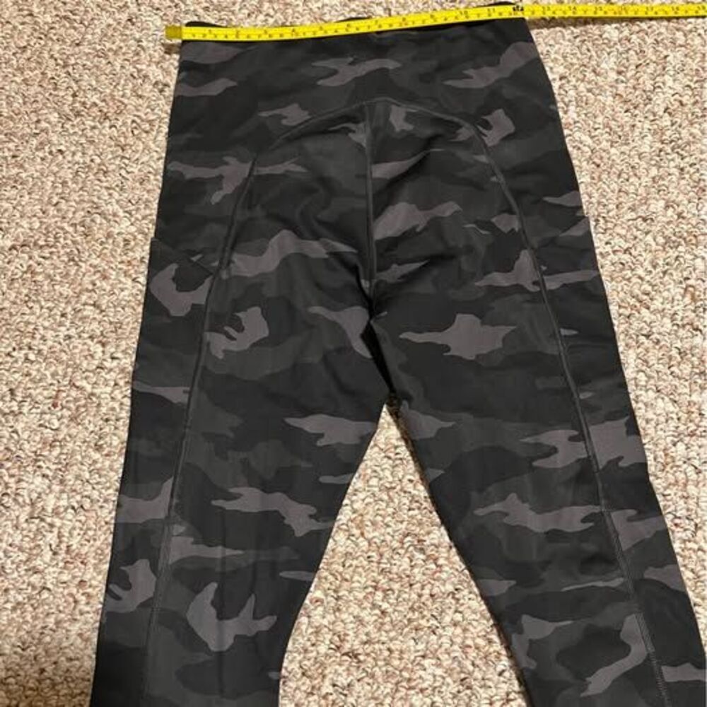 Athleta Ultimate Camo 7/8 Leggings S